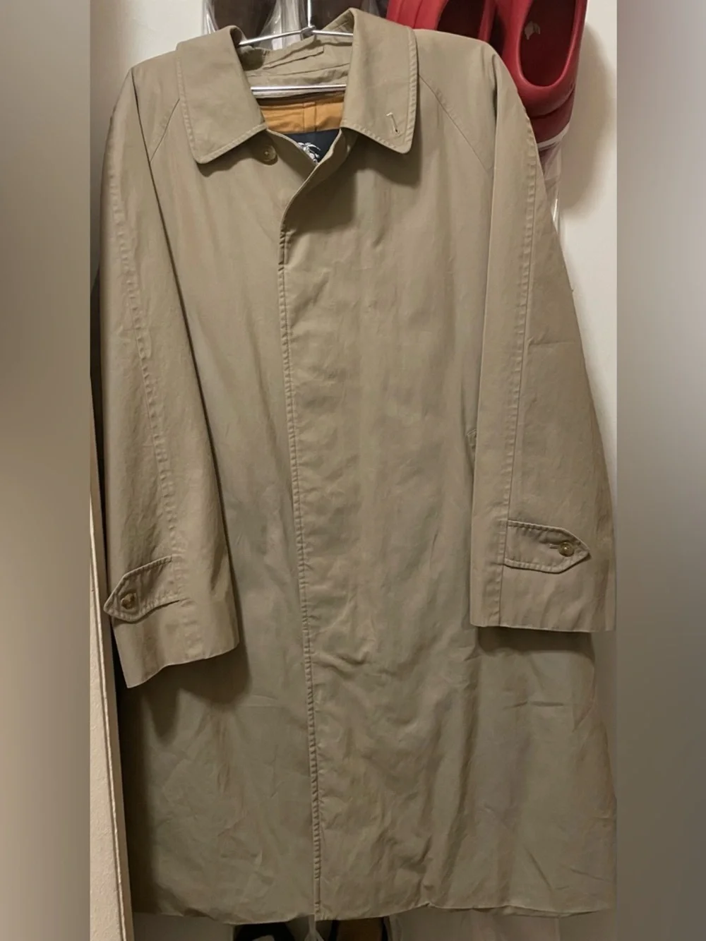 Burberry Beige Trench Coat - Picture 1 of 8